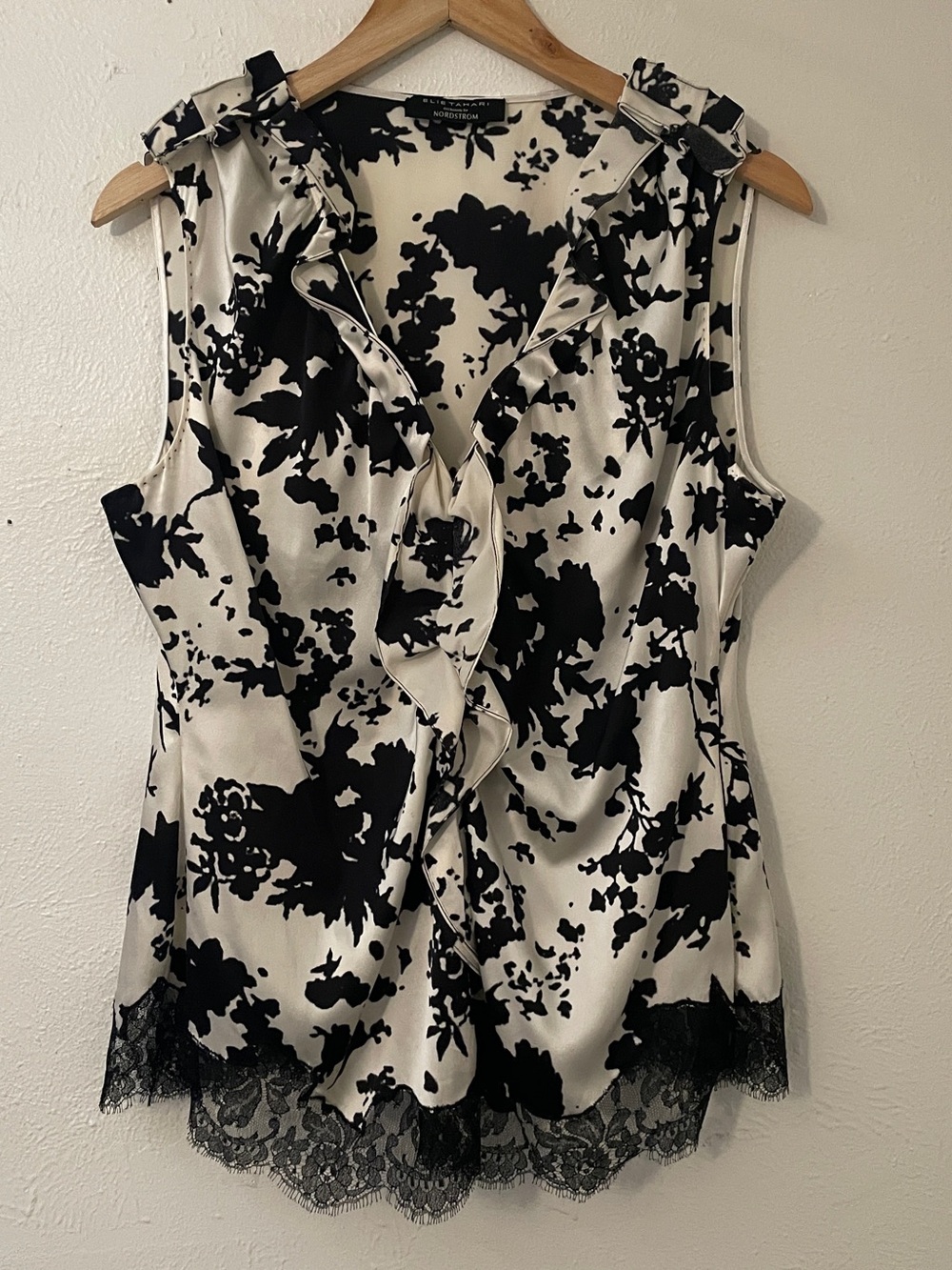 Elie Tahari Silk Floral Ruffle Front Lace Trim Sleeveless Blouse Ivory Black L